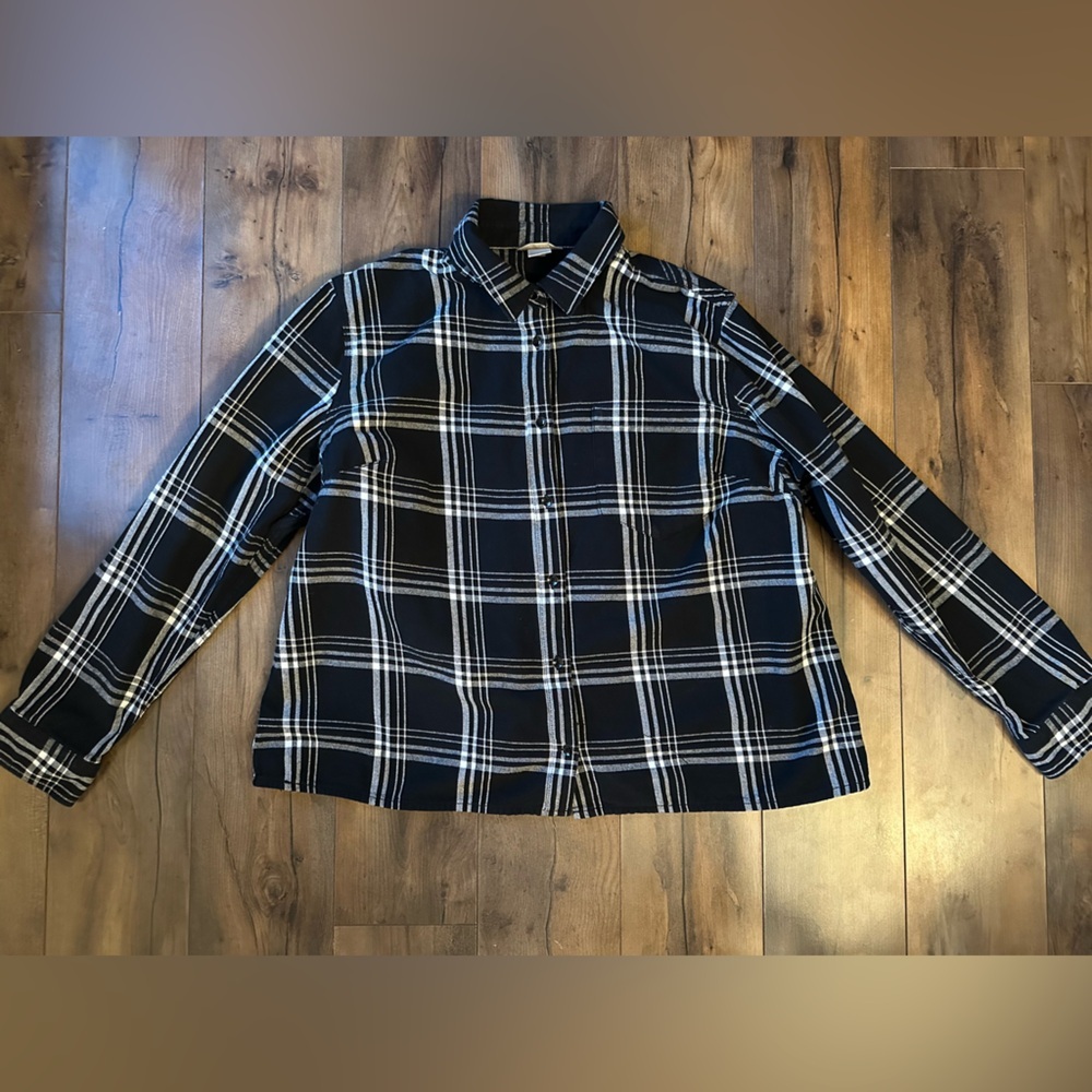 Duluth Trading Co Women’s Black Plaid Flannel Shirt XL Back Vent Gussets - Picture 2 of 7